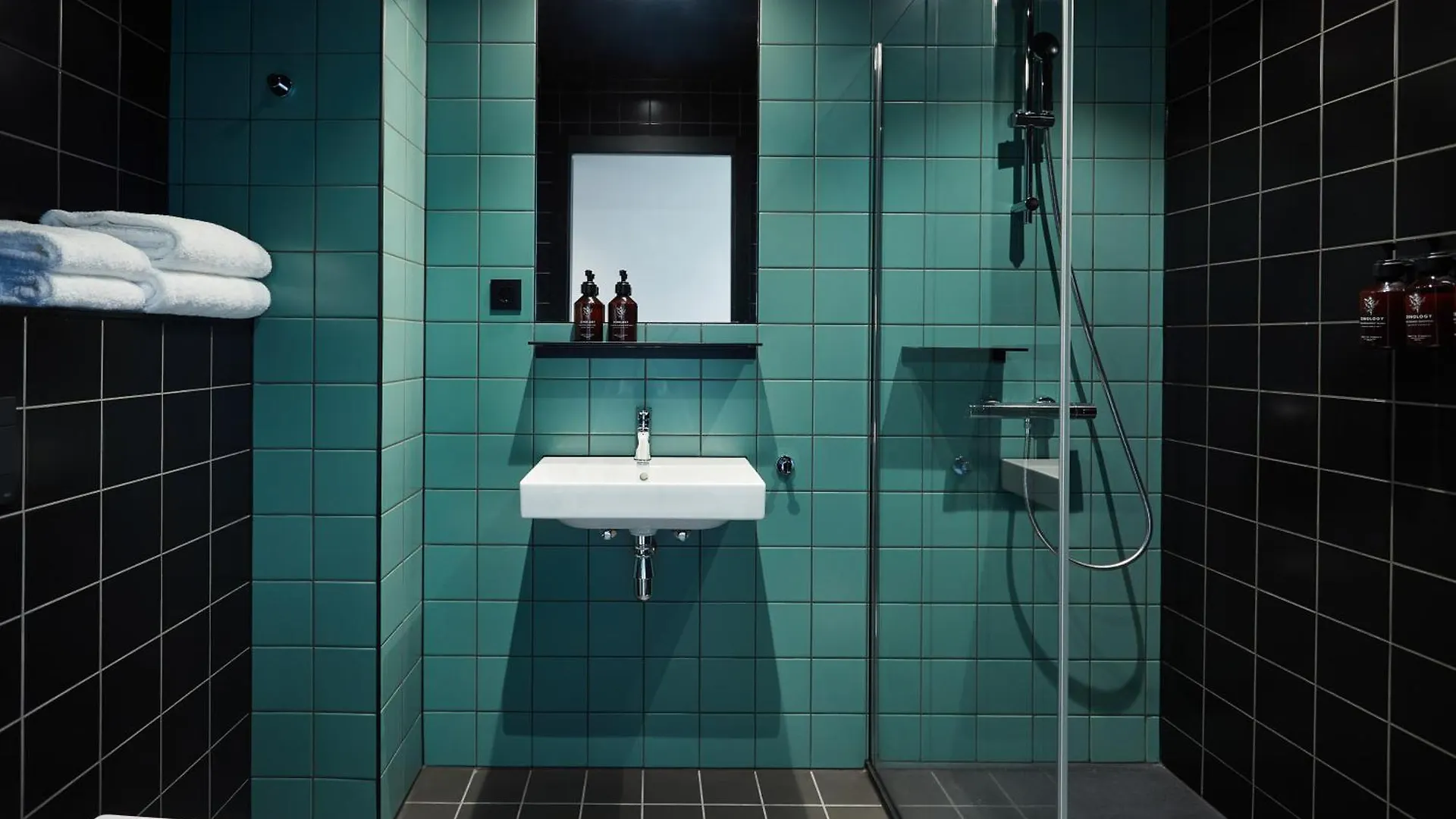The Social Hub San Sebastian Extended Stay 3*,